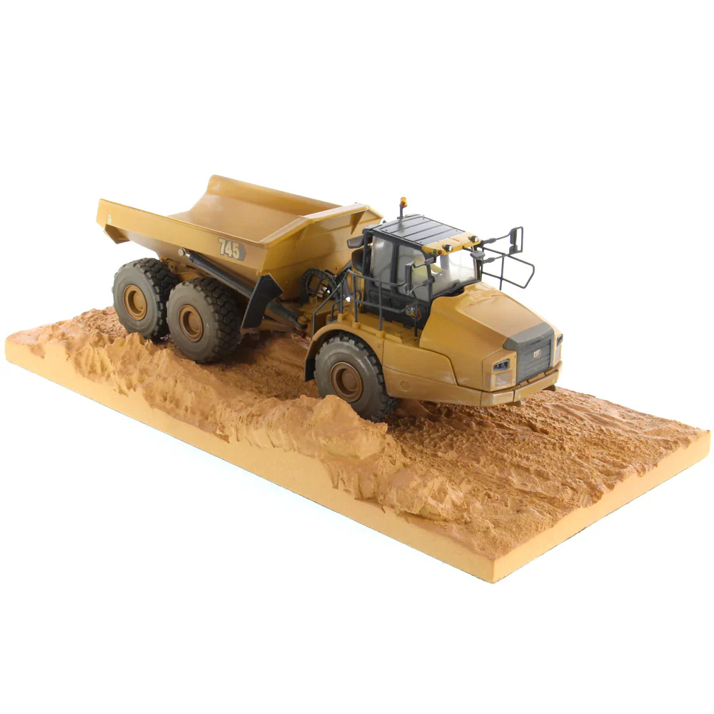 1:50 745 Weathered Articulated Truck