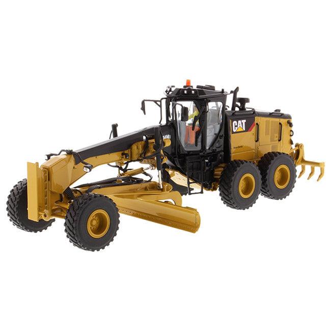 1:50 14M3 Motor Grader